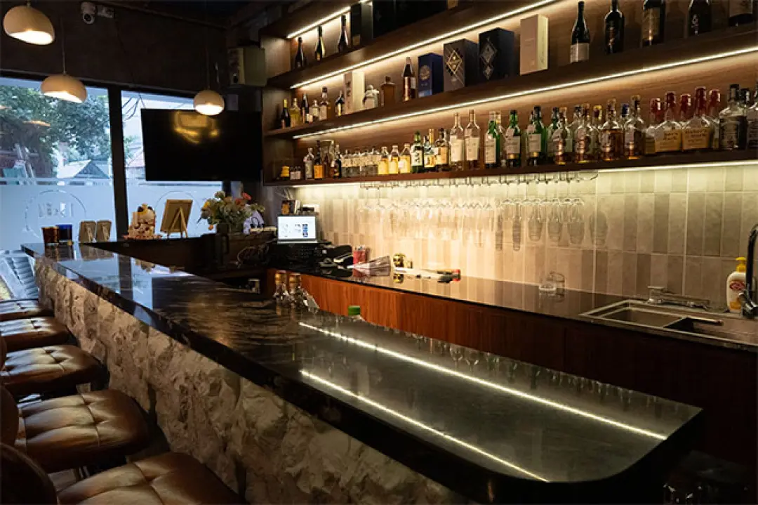 11:11 - One Four Lounge & Bar -