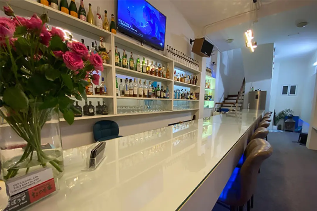 FOR YOU BAR & LOUNGE