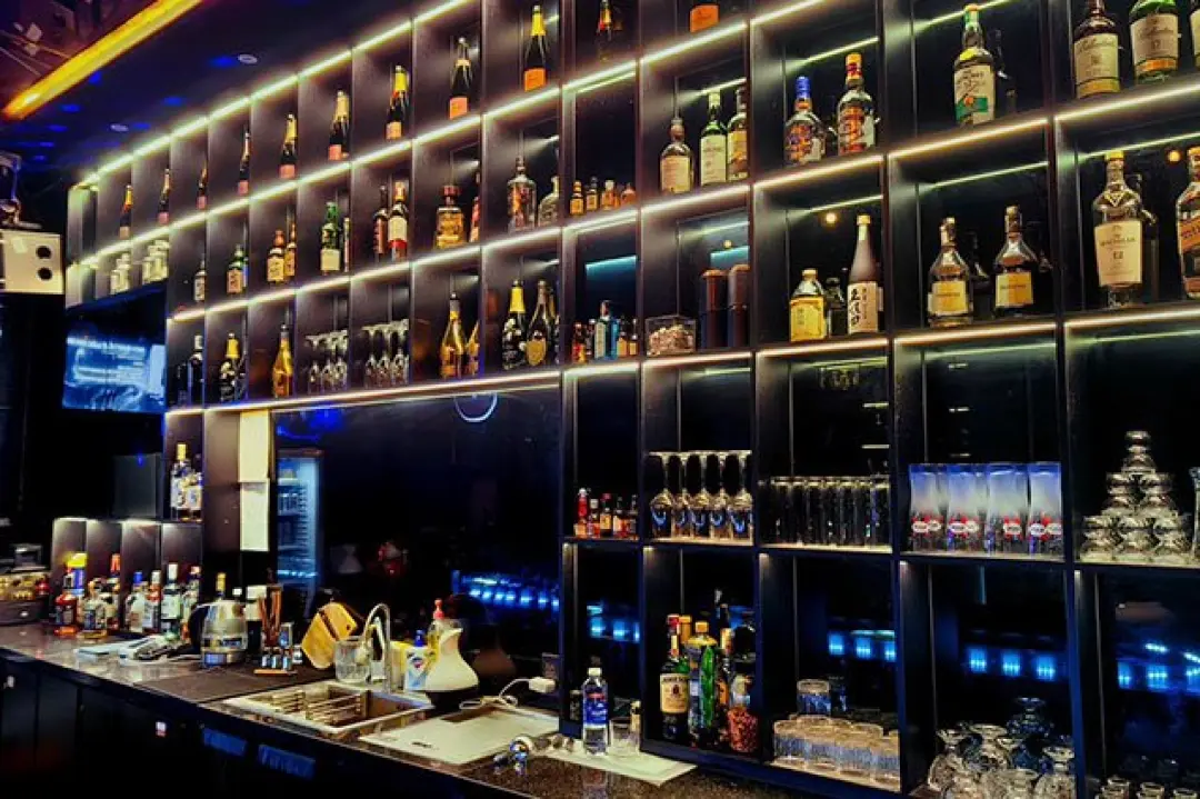 美幸 カウンターバー＆カラオケ