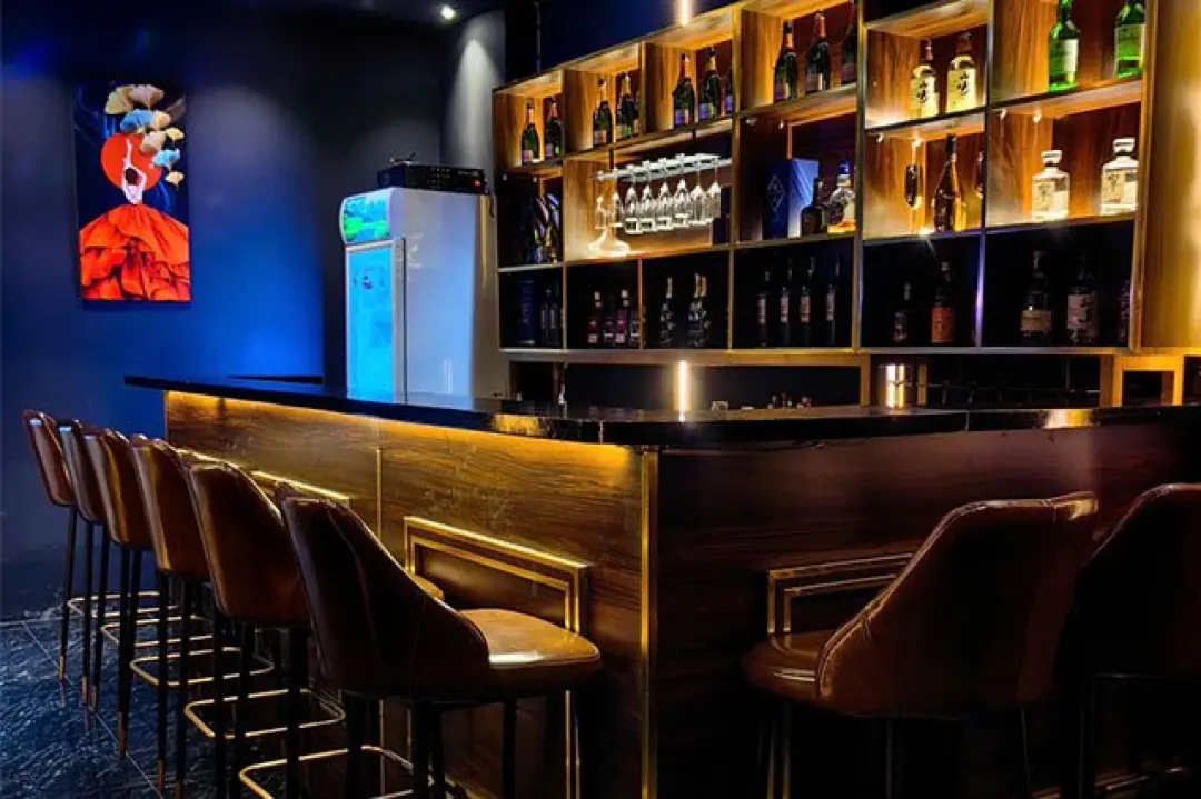 美幸 カウンターバー＆カラオケ