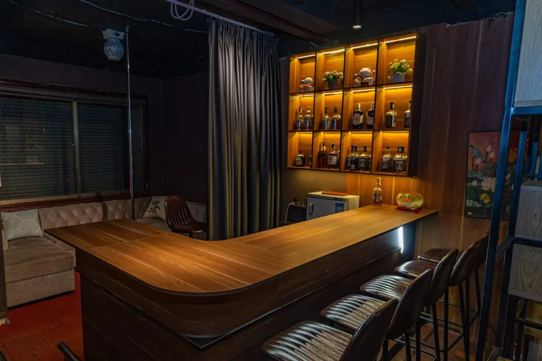 カサブランカ KARAOKE ＆ BAR