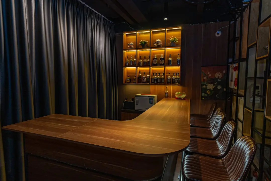 カサブランカ KARAOKE ＆ BAR