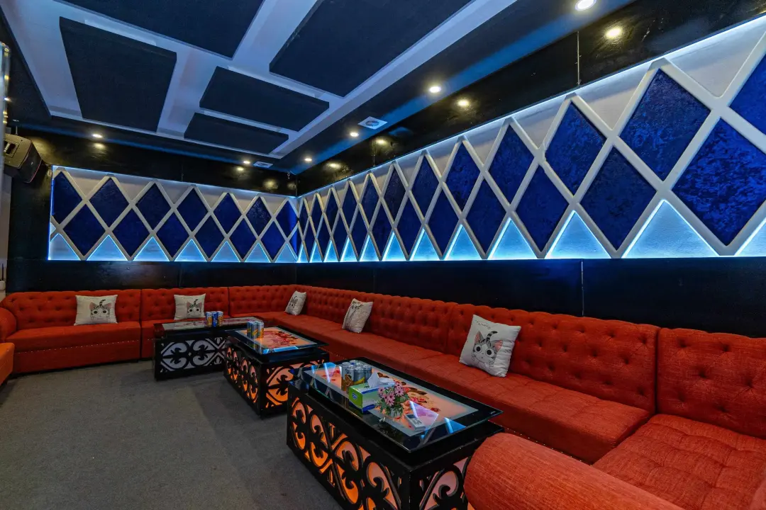 カサブランカ KARAOKE ＆ BAR