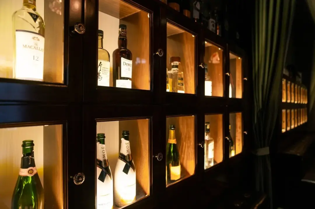 CLUB ZIZI JAPANESE BAR ＆ LOUNGE